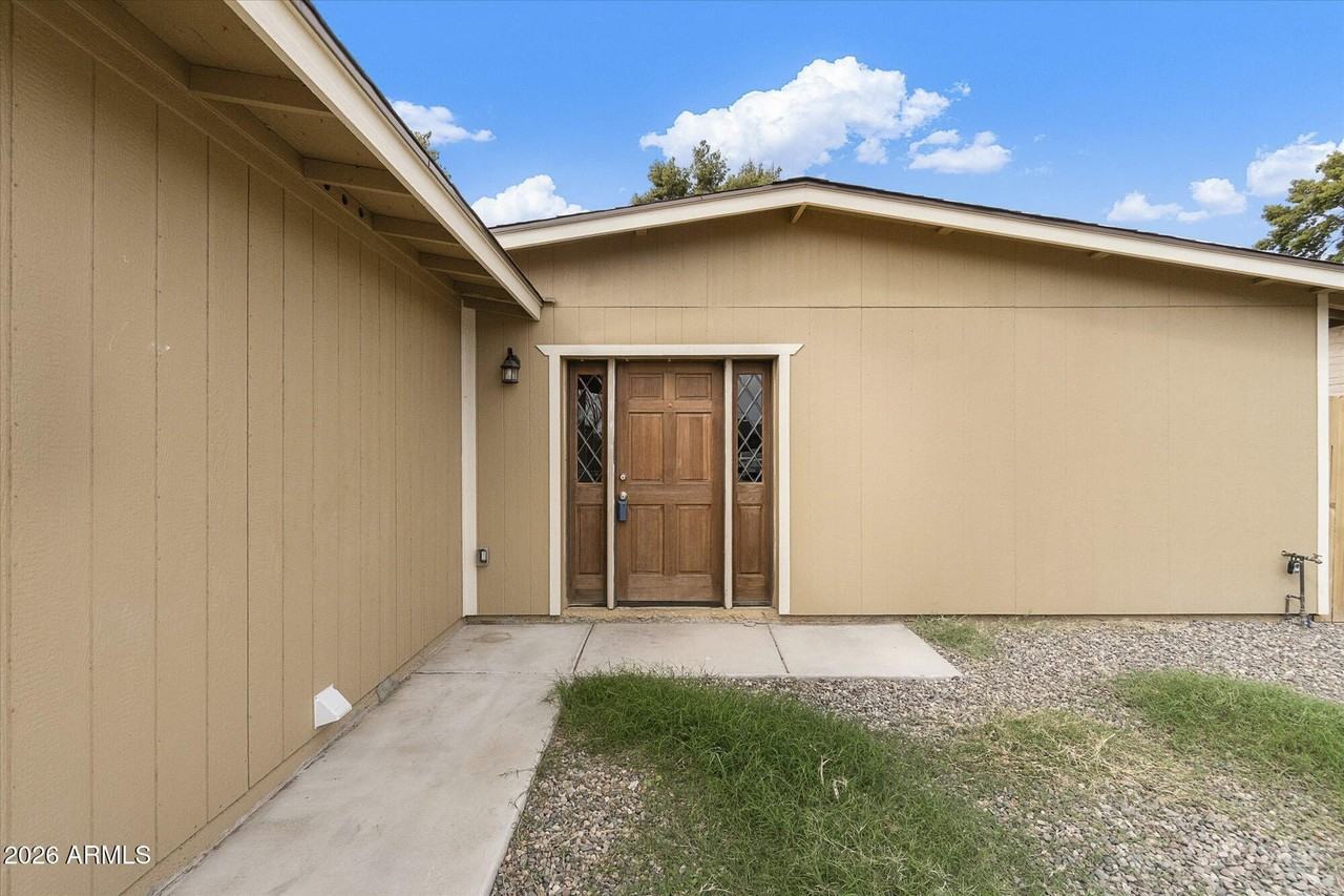 14826 N 31st Dr - Photo 2 of 22