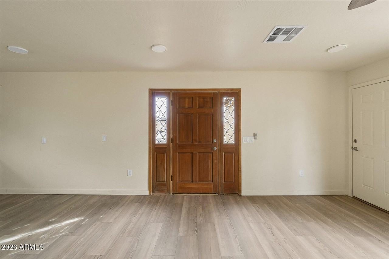 14826 N 31st Dr - Photo 6 of 22