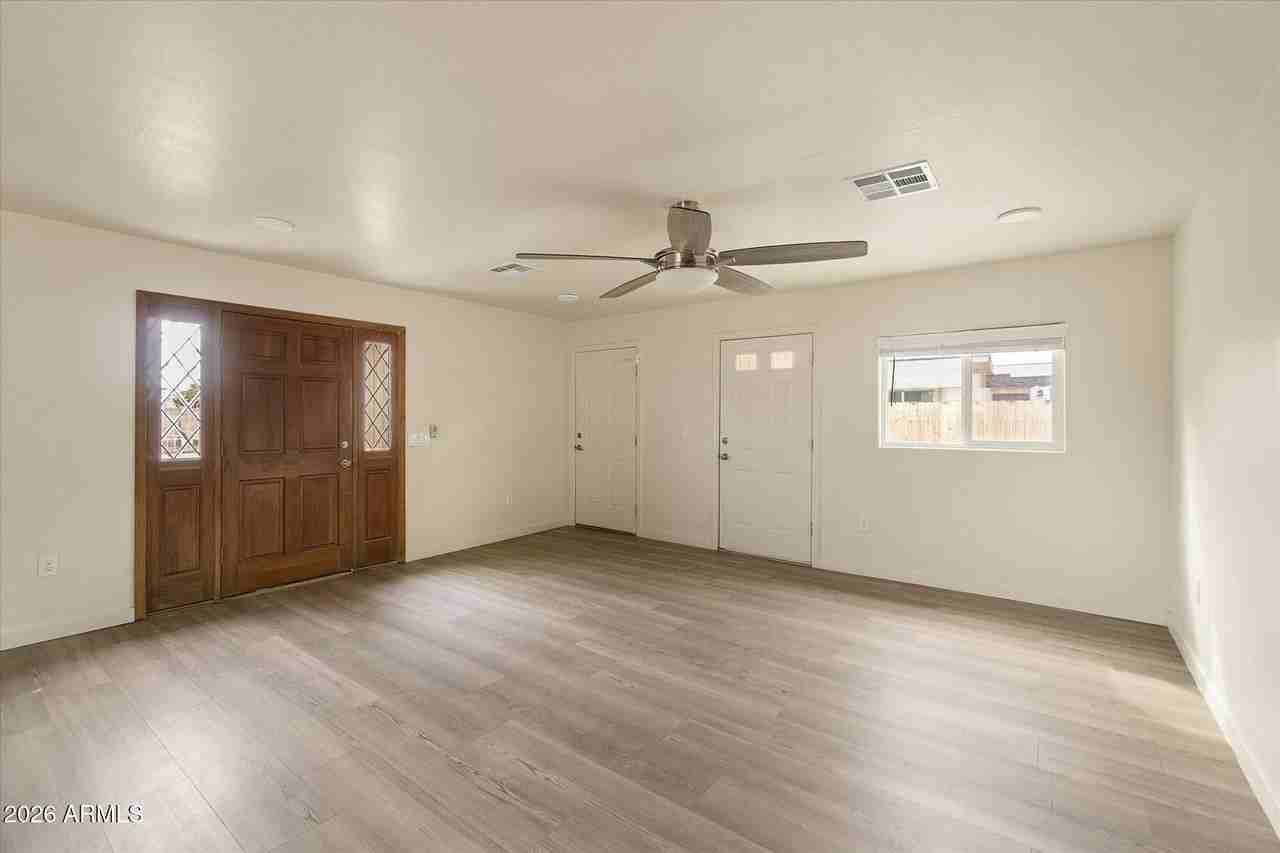 14826 N 31st Dr - Photo 7 of 22