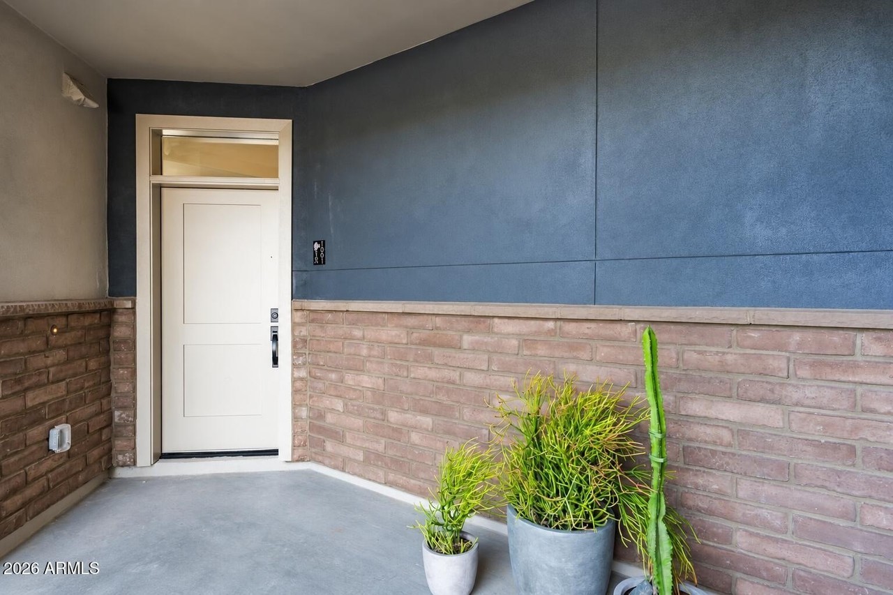 N Galloway Dr #1001 - Photo 3 of 18