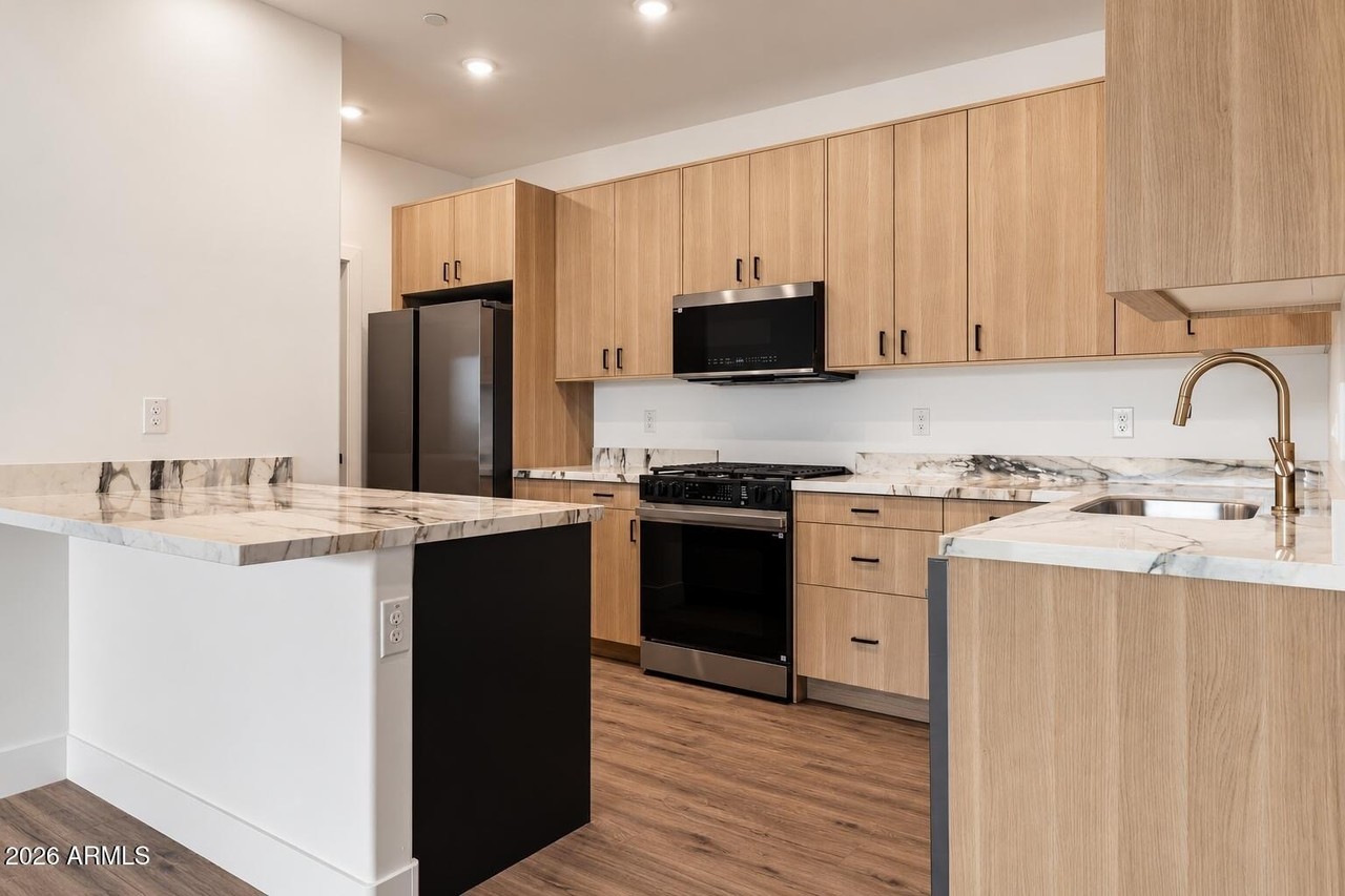 N Galloway Dr #1001 - Photo 7 of 18