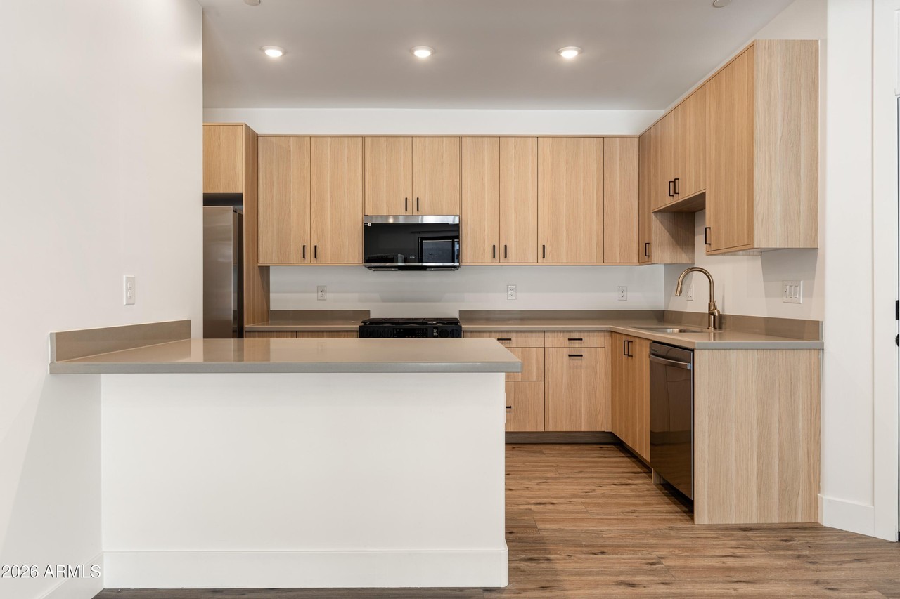 N Galloway Dr #1003 - Photo 6 of 14
