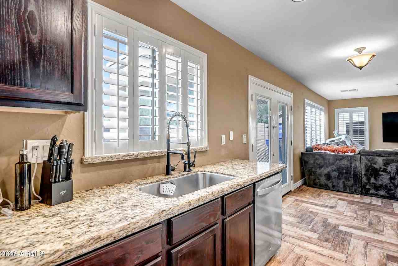 16740 N 153rd Dr - Photo 5 of 22