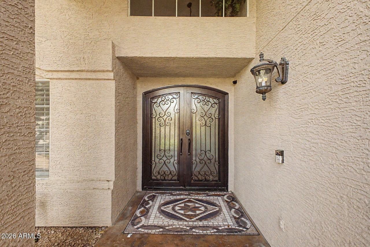 5615 W Tonopah Dr - Photo 3 of 39