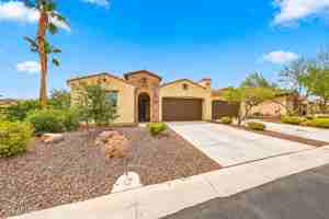 featured image of 16907 W Holly St