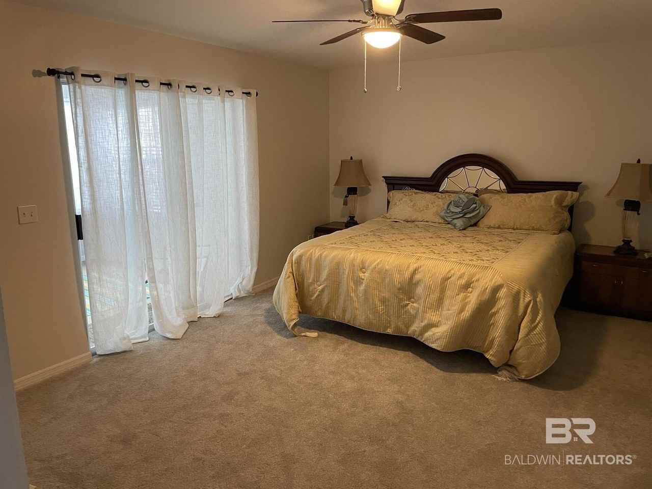 9584 Villas Dr - Photo 2 of 9