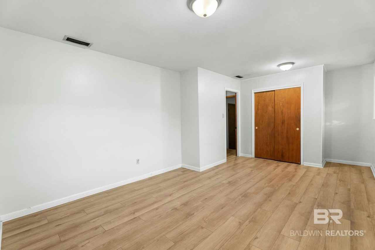 605 N Day Ave - Photo 7 of 21