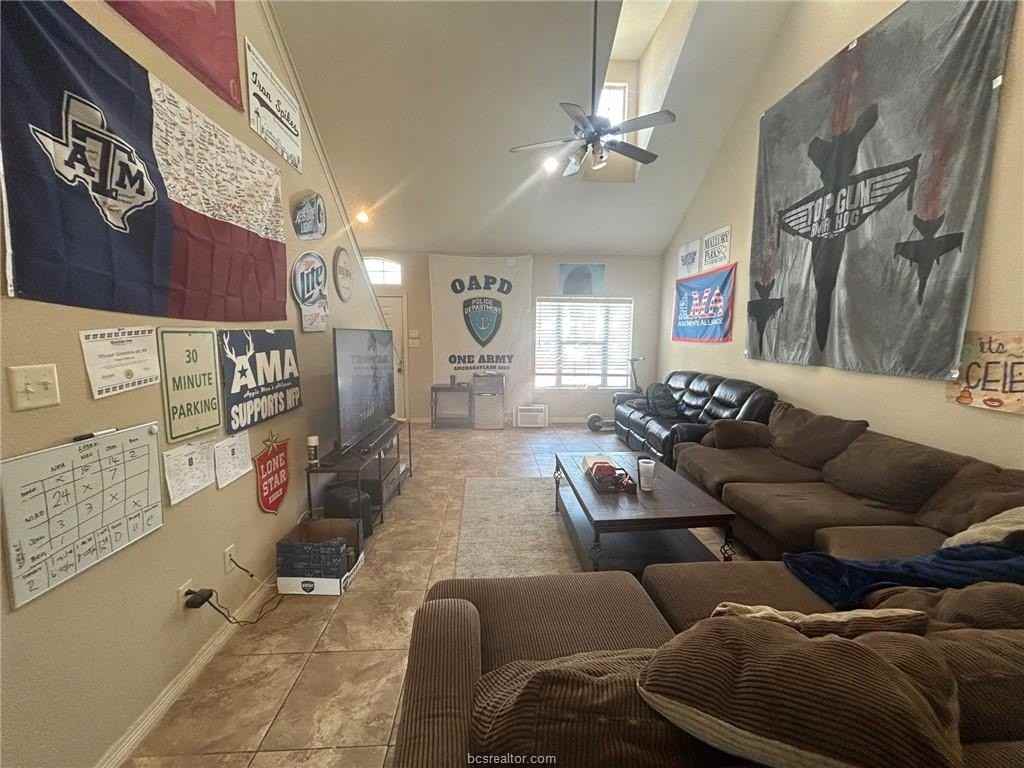 820 Nimitz St - Photo 3 of 20