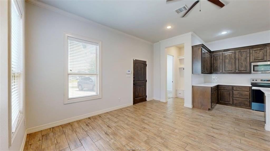 105 Luther St - Photo 4 of 42