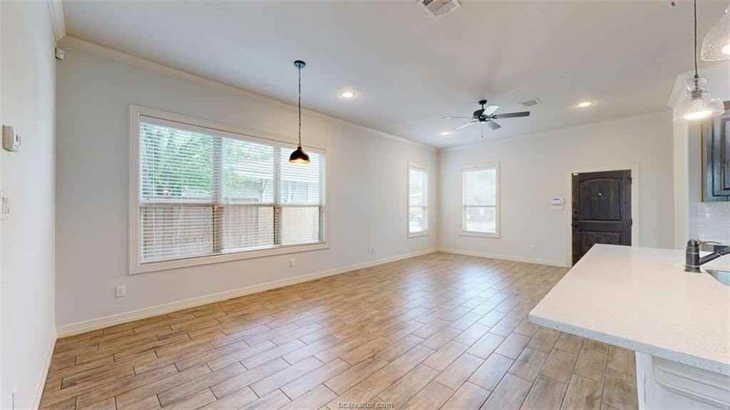 105 Luther St - Photo 7 of 42