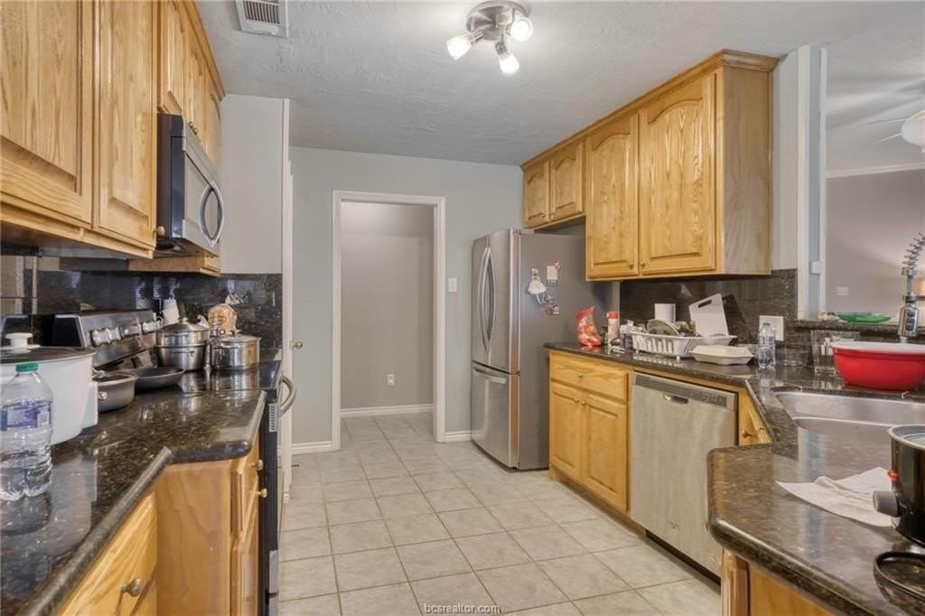3303 Von Trapp Ln - Photo 6 of 18