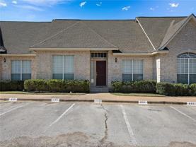 251 Navarro Dr - Photo 1 of 1