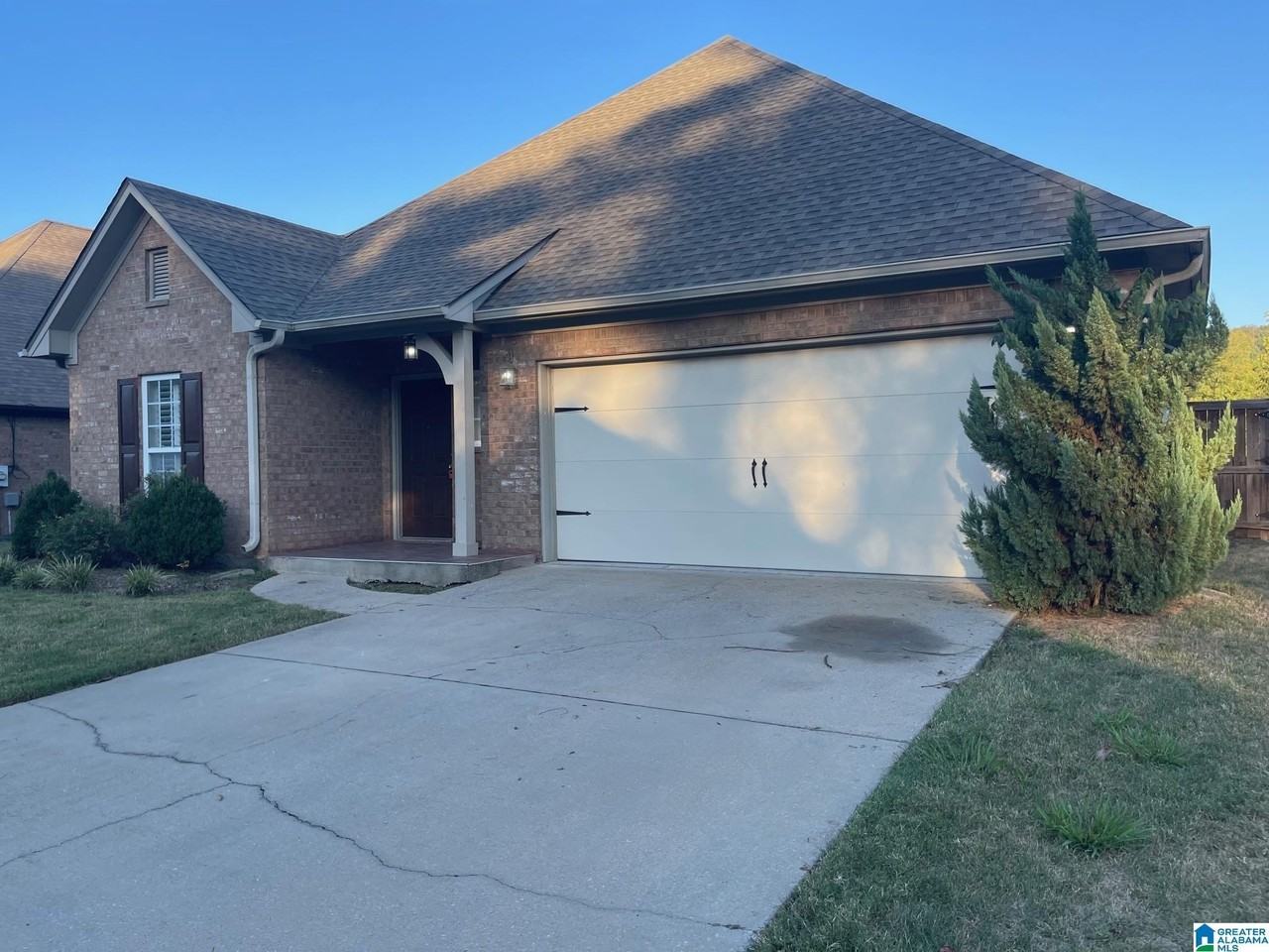 326 Creekside Ln - Photo 2 of 23