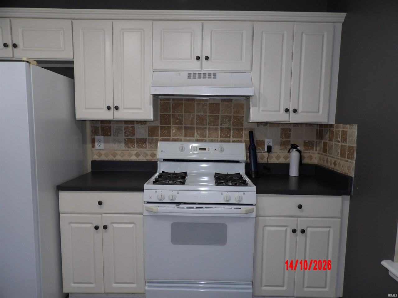593 Beaverbrook Dr - Photo 6 of 26