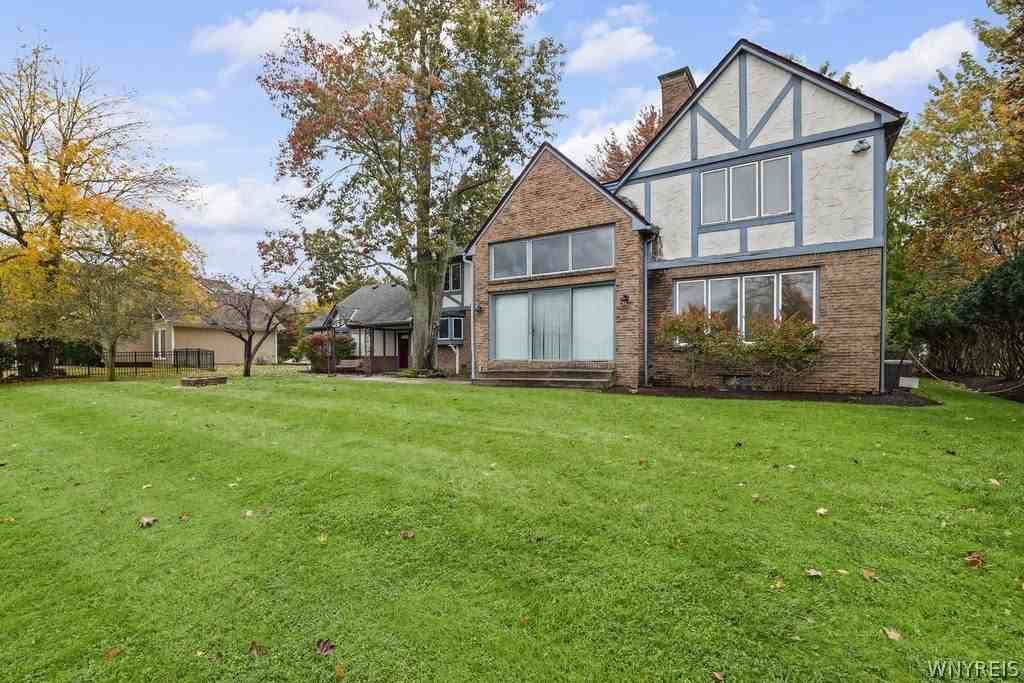 70 Stonybrook Ln - Photo 5 of 47