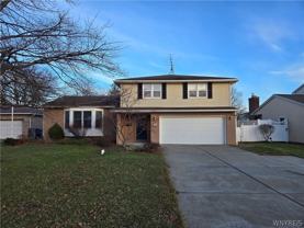 161 Foxpoint W - Photo 1 of 1