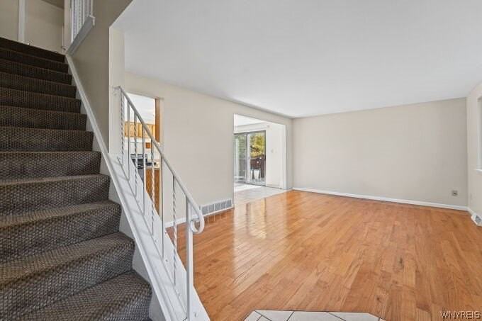 94 Parkview Ct - Photo 4 of 29