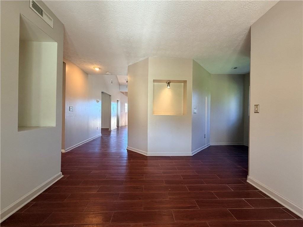 5 Valley View Dr - Photo 3 of 49