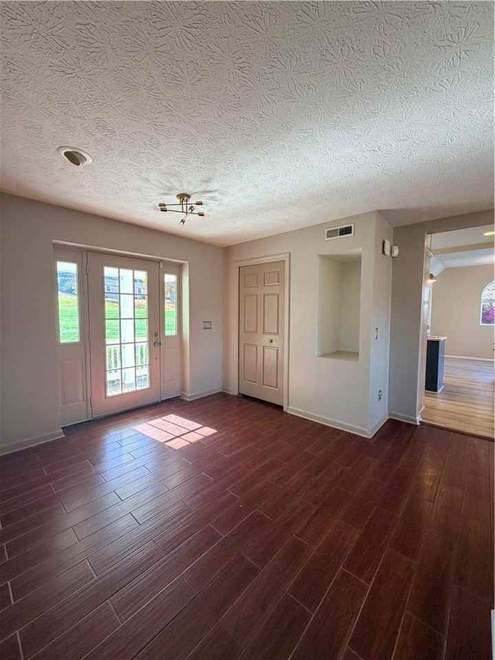 5 Valley View Dr - Photo 5 of 49