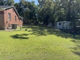 2516 52nd St - Photo 3 of 15