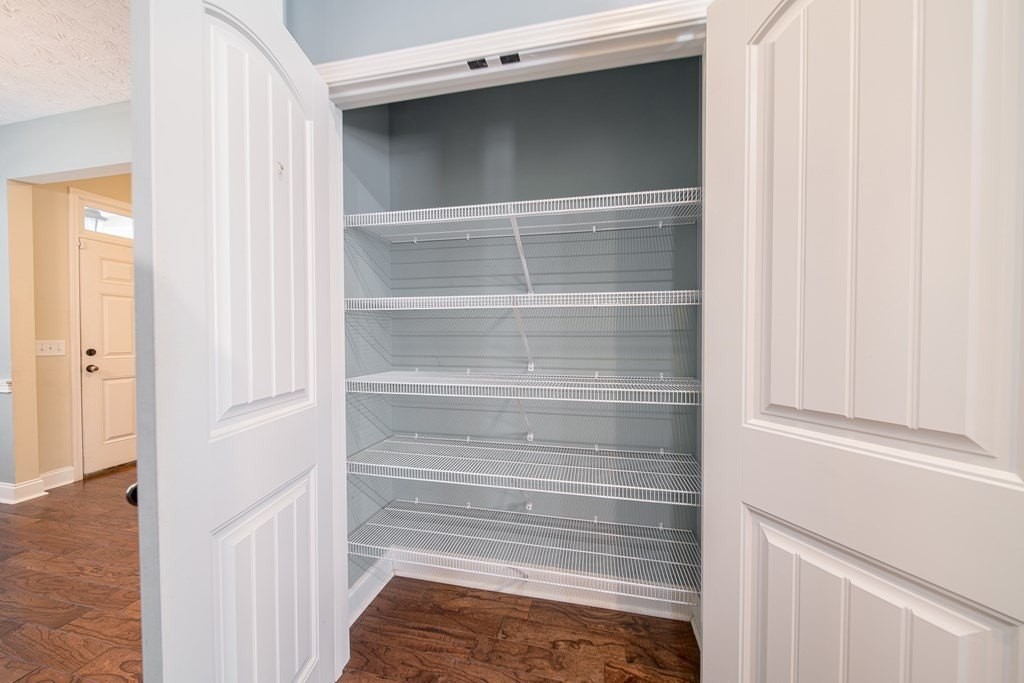 1220 Cottage Pointe Ct - Photo 5 of 45