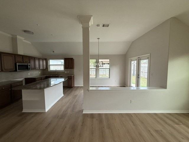 3905 Las Bahias Dr - Photo 3 of 11