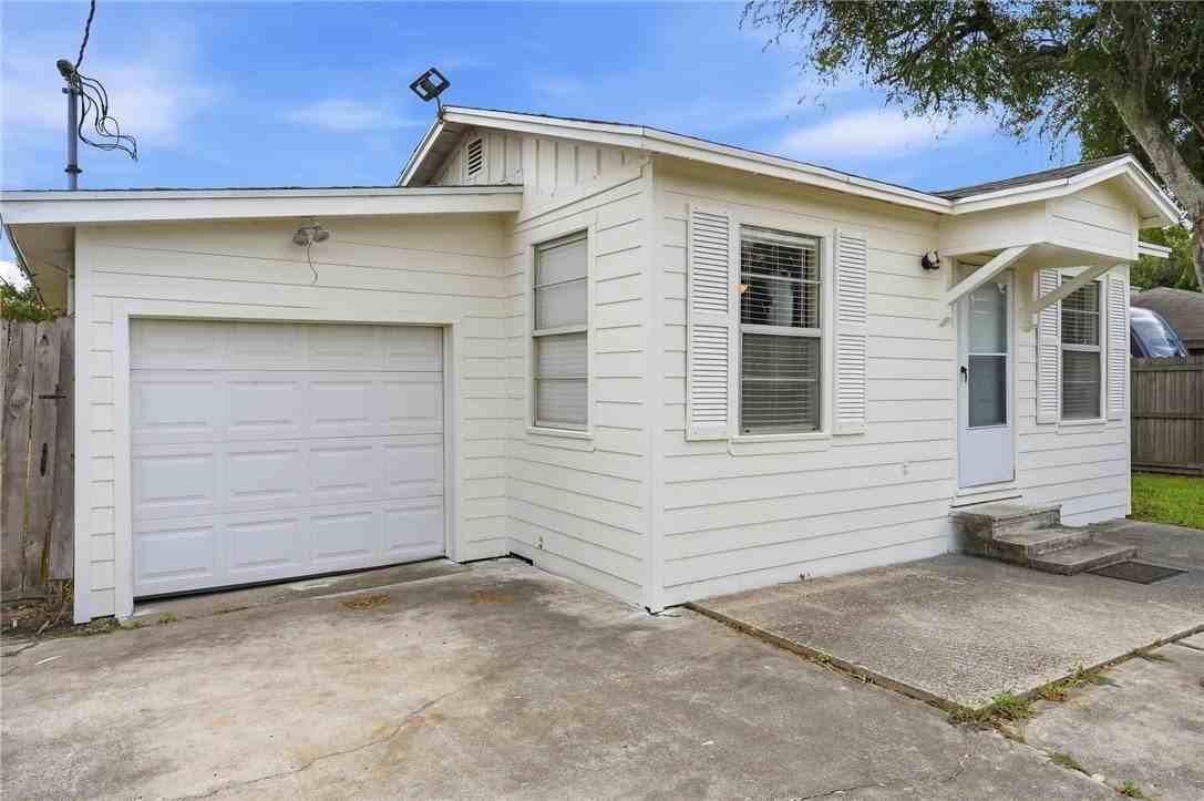 307 Paloma St - Photo 3 of 24