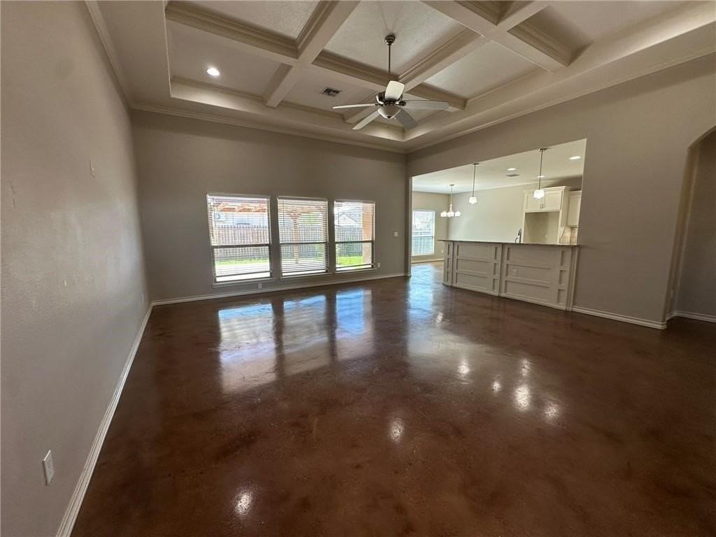106 Chiman Cir - Photo 2 of 38