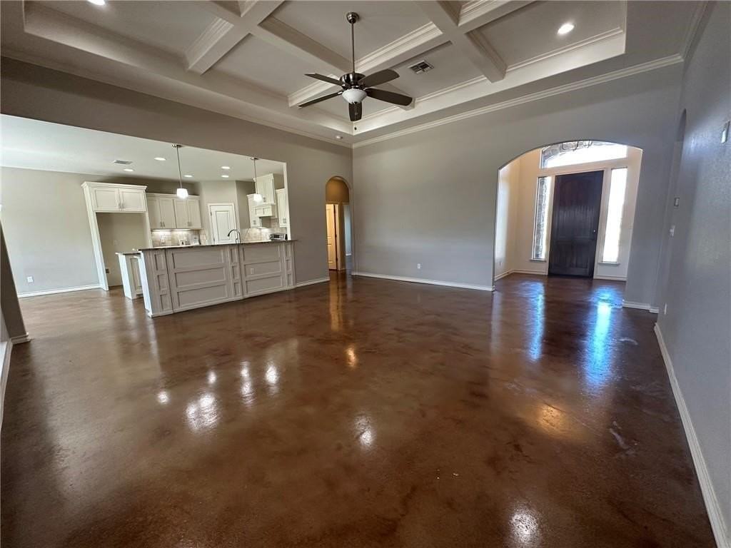 106 Chiman Cir - Photo 3 of 38