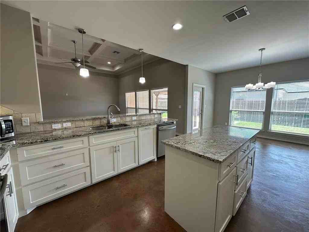 106 Chiman Cir - Photo 7 of 38