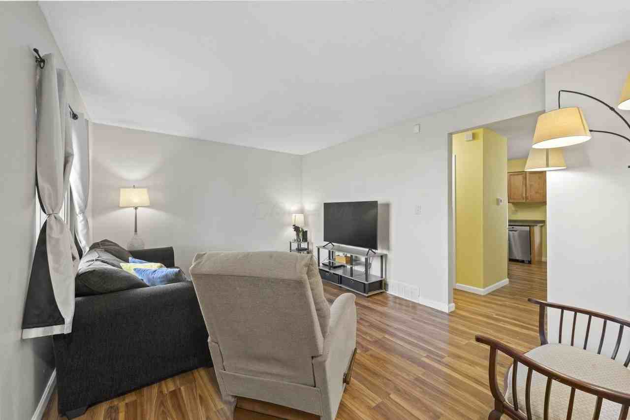 1440 Bairstow Ct - Photo 3 of 31