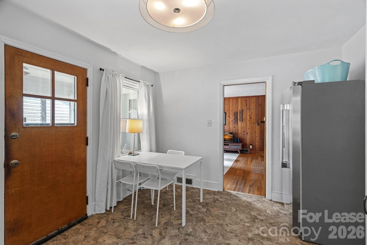 1600 Woodberry Rd - Photo 5 of 25