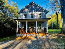 440 Amber St - Photo 1 of 1