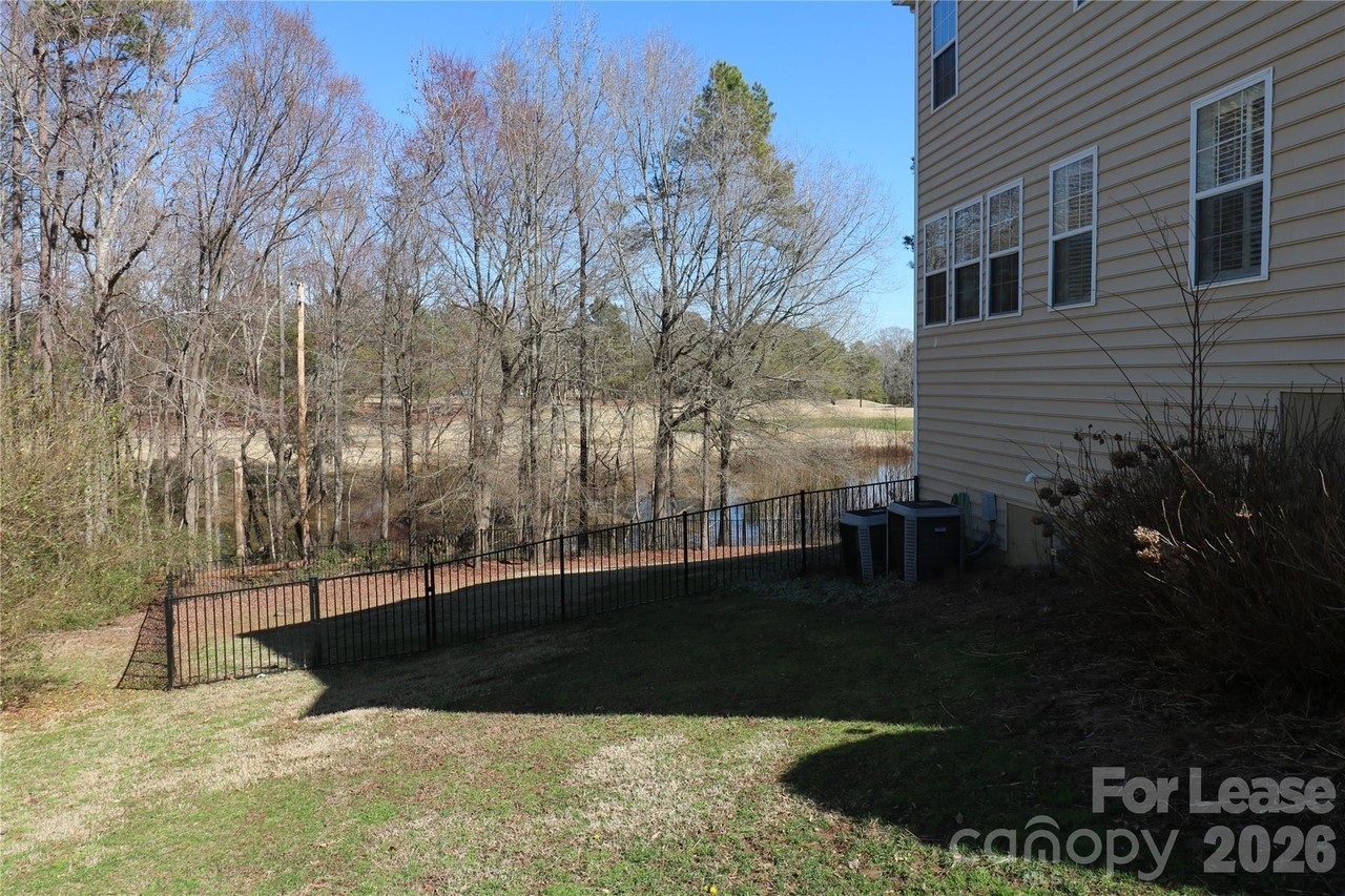 7710 Ninth Fairway Ln - Photo 2 of 48