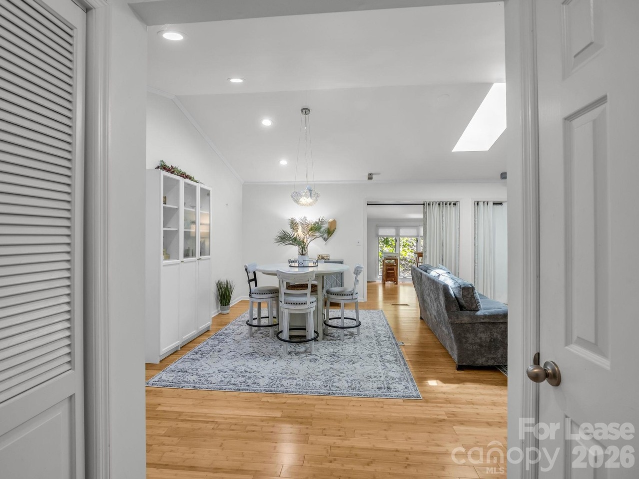 335 Melrose Ave #111 - Photo 6 of 44