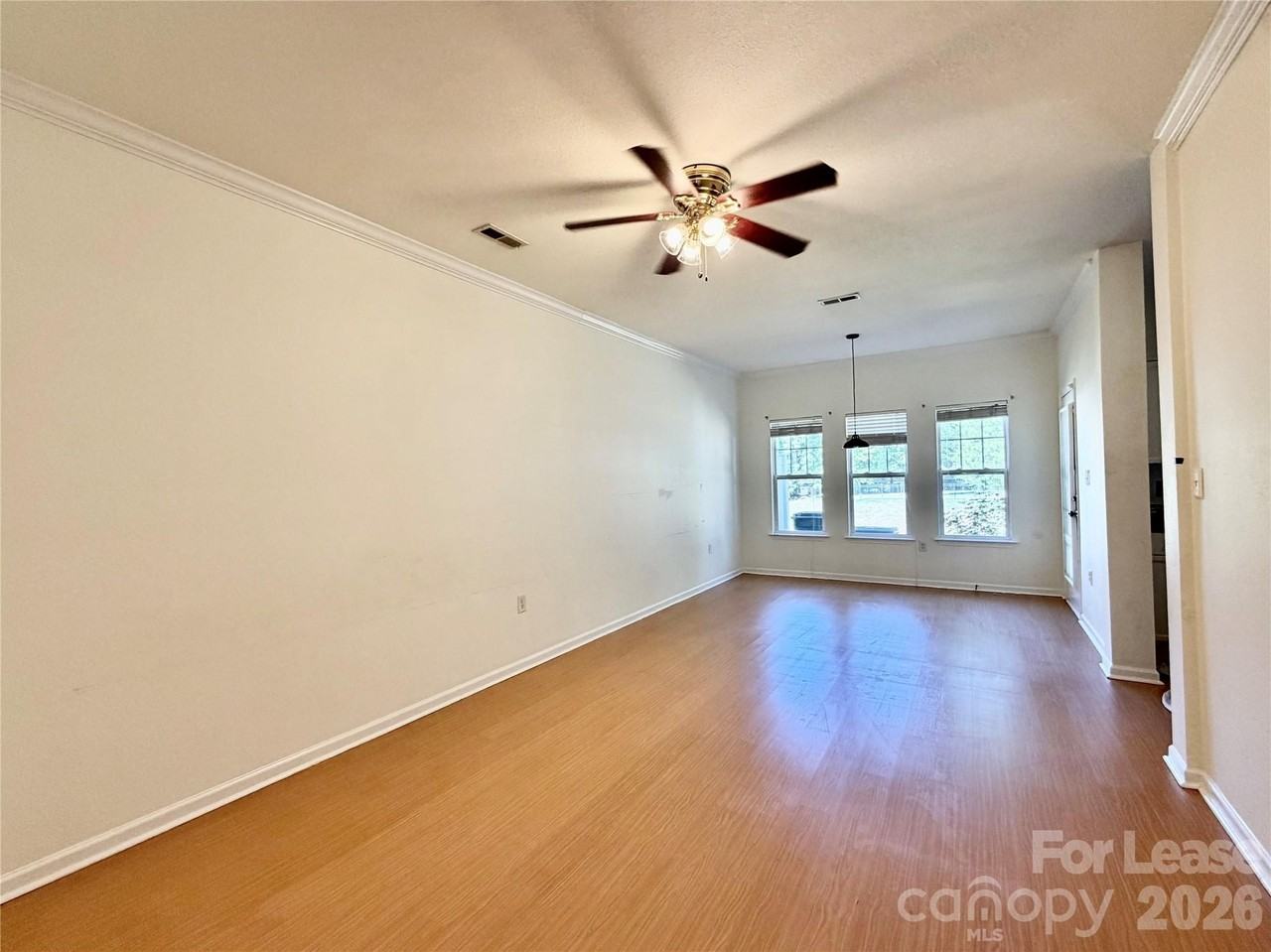 5608 Santeelah Ct #5608 - Photo 5 of 27