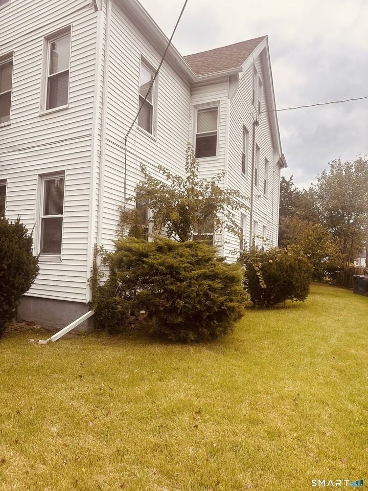 941 Campbell Ave - Photo 3 of 25