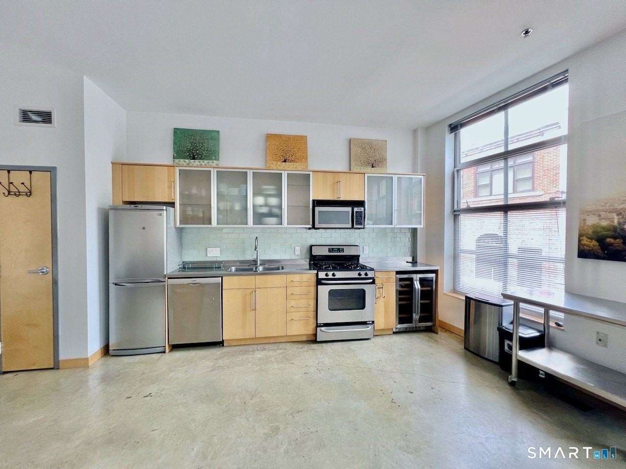 10 Ann St #101 - Photo 2 of 17