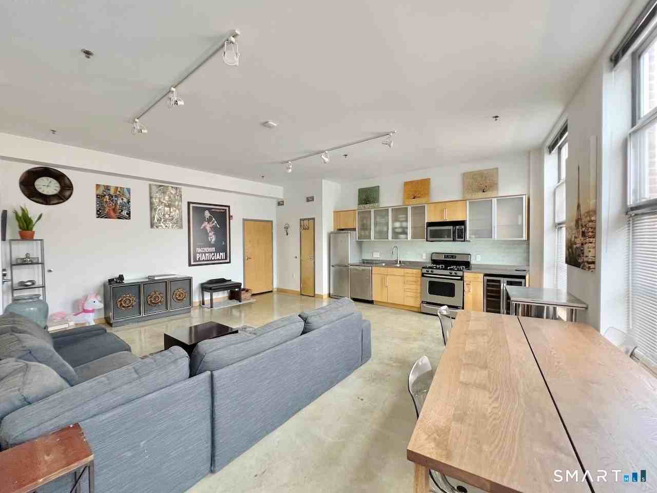 10 Ann St #101 - Photo 3 of 17