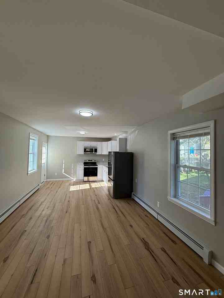 293 Boswell Ave - Photo 4 of 40