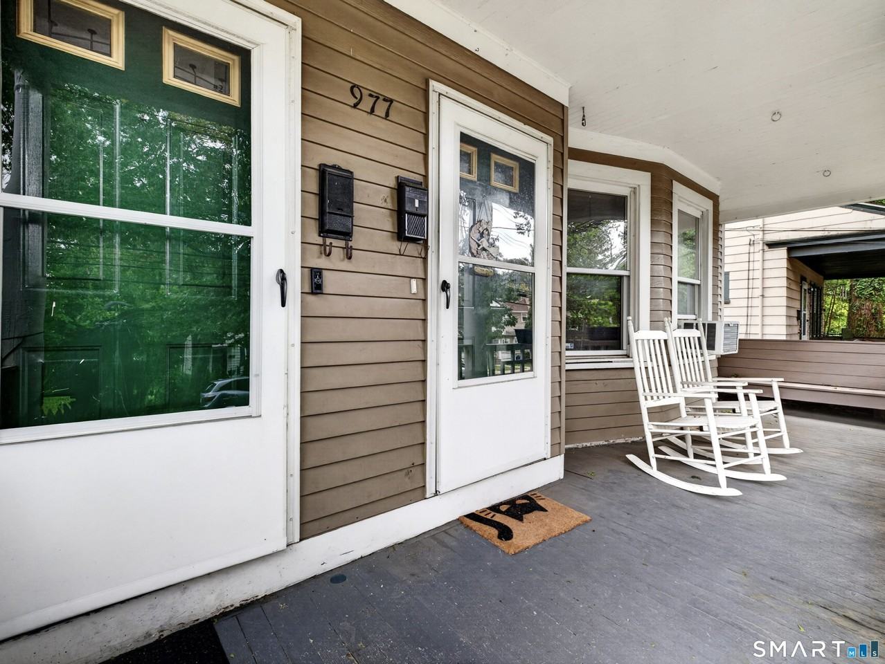 977 Townsend Ave #2 - Photo 2 of 22