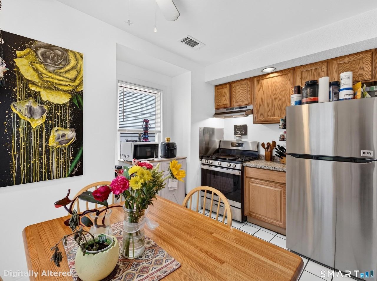 977 Townsend Ave #2 - Photo 6 of 22