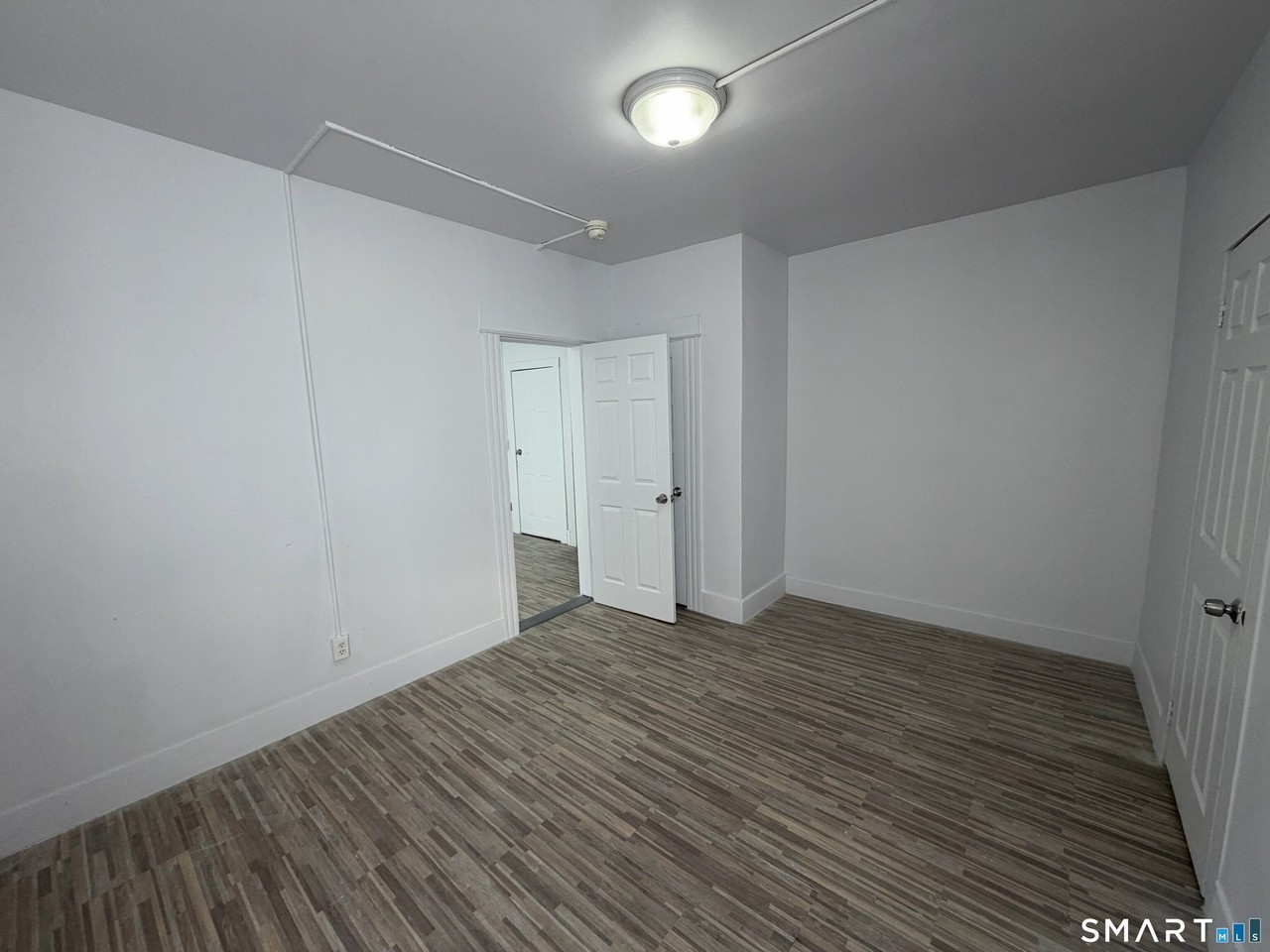 14 Lester St #1R - Photo 6 of 15