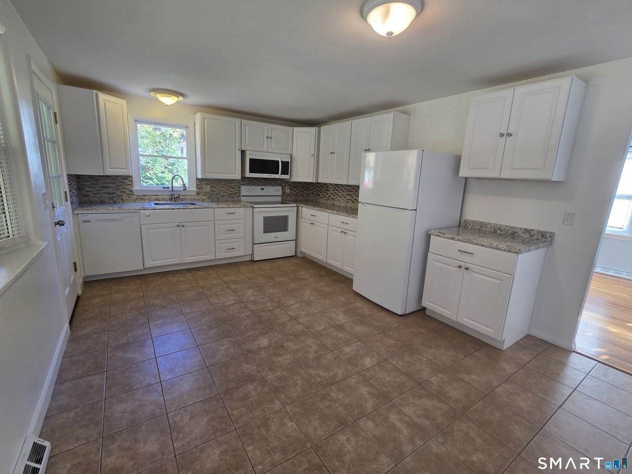 5 Liberty Rd - Photo 6 of 19