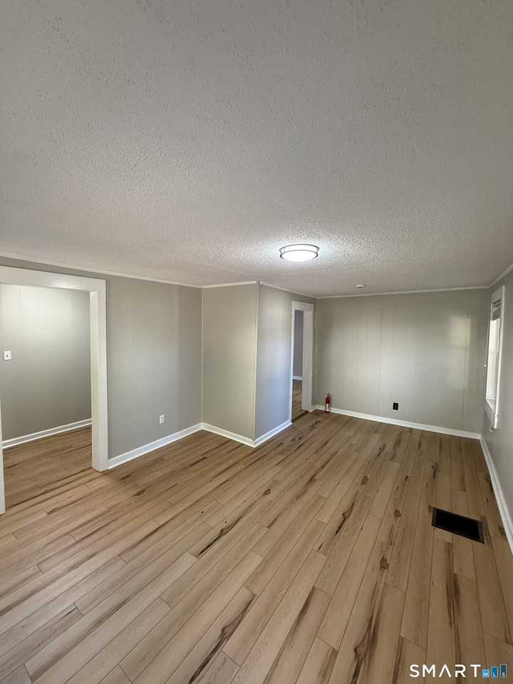 15 Ripley Pl - Photo 5 of 40