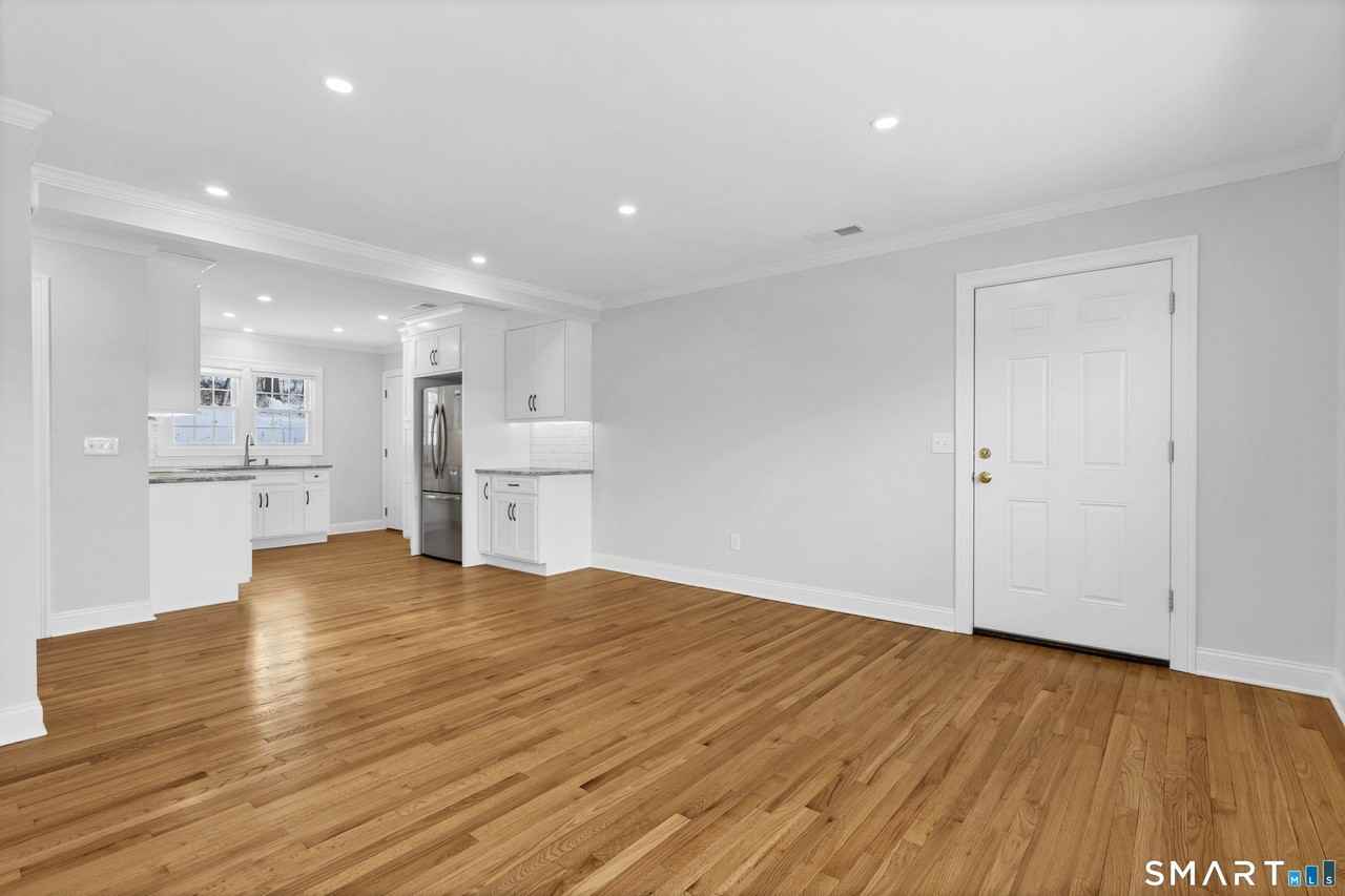 122 North St #1 - Photo 5 of 18