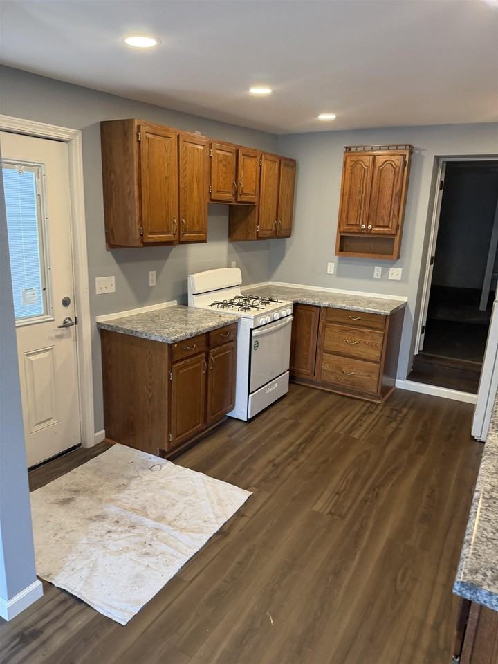 2687 Central Ave - Photo 5 of 20