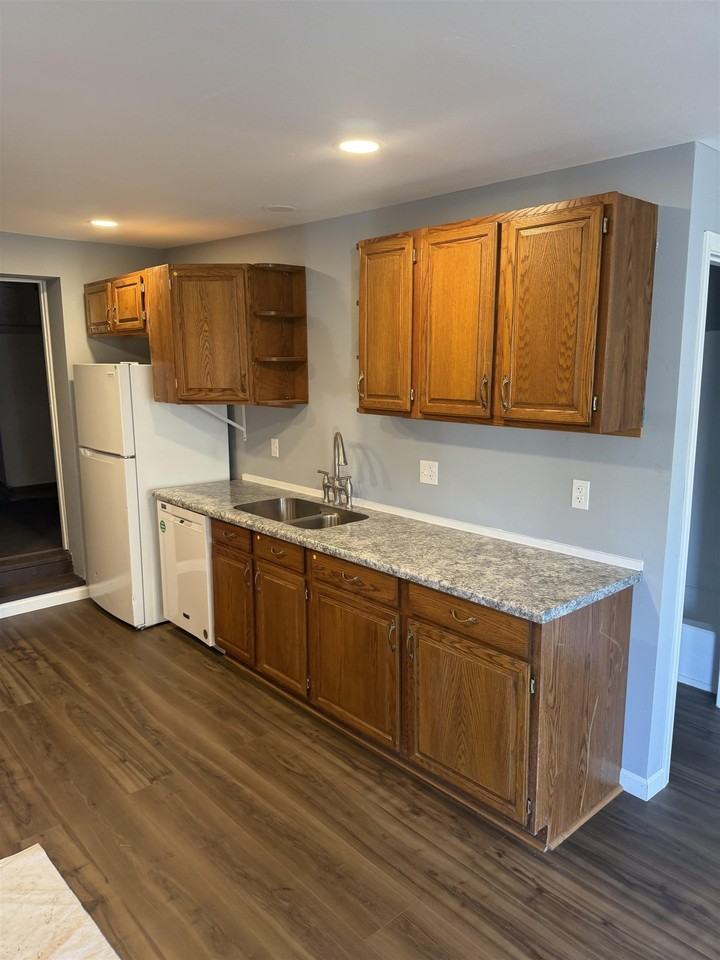 2687 Central Ave - Photo 6 of 20