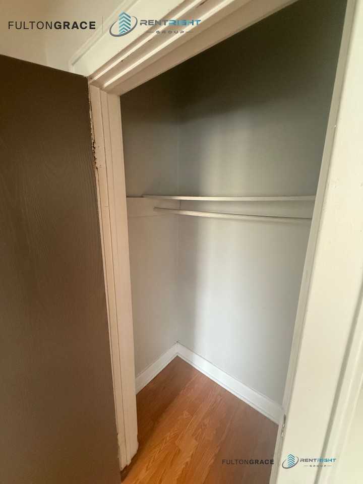 3244 N Pulaski Rd #19 - Photo 3 of 10