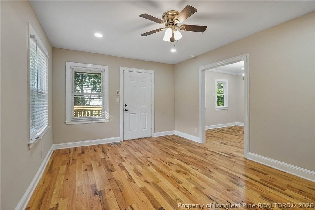 331 Lincoln Dr - Photo 6 of 27